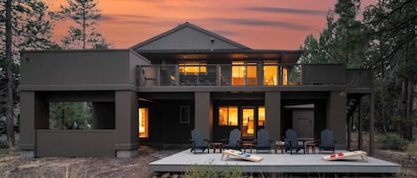 المنشأة من الخارج