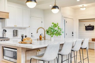 Rumah (4 Bedrooms) | Interior