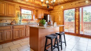 Casa (6 Bedrooms) | Cocina privada