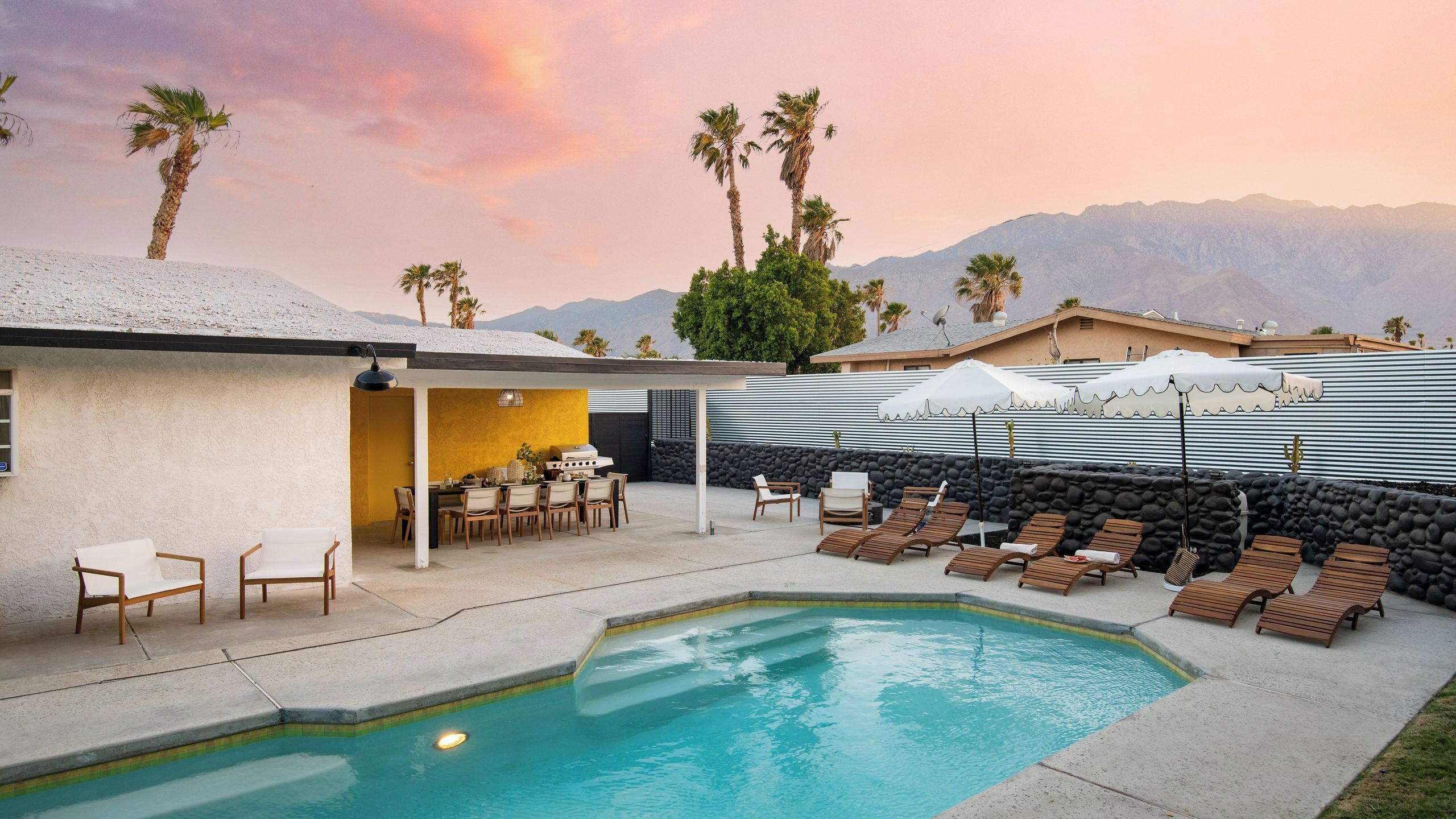 Rumah (4 Bedrooms) | Kolam renang | Kolam renang outdoor