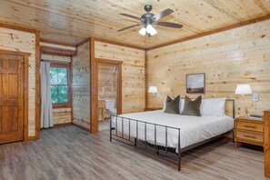 House (6 Bedrooms) | Interior - Indoor Pool, Theater, Game Room 10mins to Pigeon Forge Bluebell by Avantstay (Sevierville)
