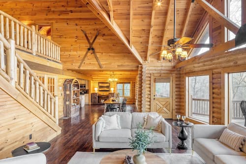 House (5 Bedrooms) | Interior