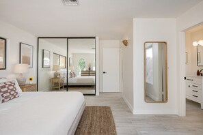 House (5 Bedrooms) | 5 bedrooms, iron/ironing board