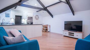 32 inci sebuah televisyen pintar dengan kabel, TV