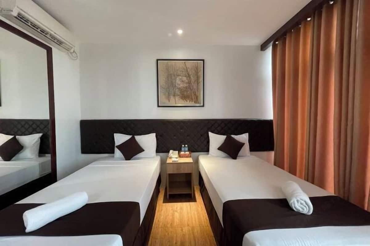 Free WiFi, bed sheets