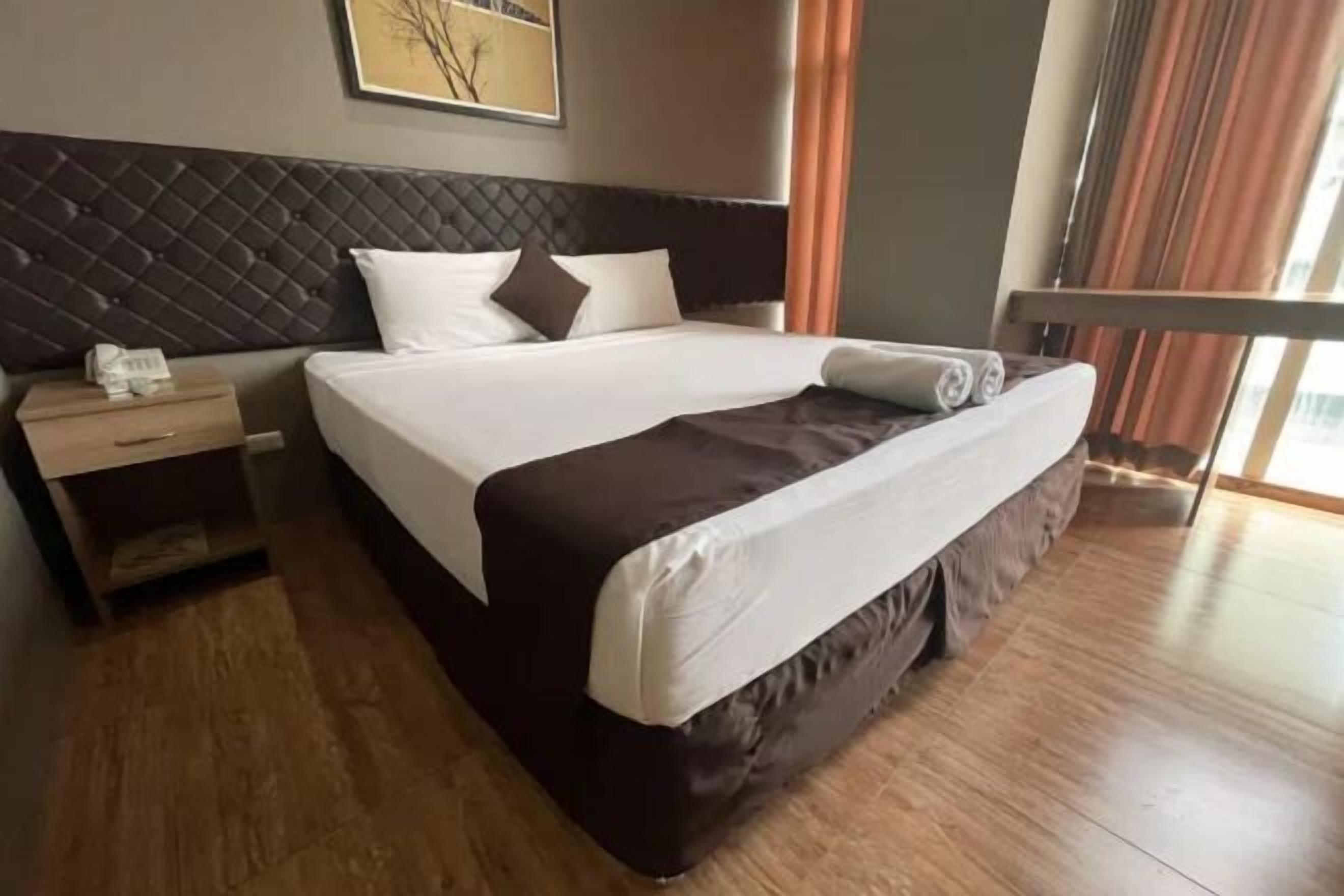 Wifi gratis y ropa de cama 