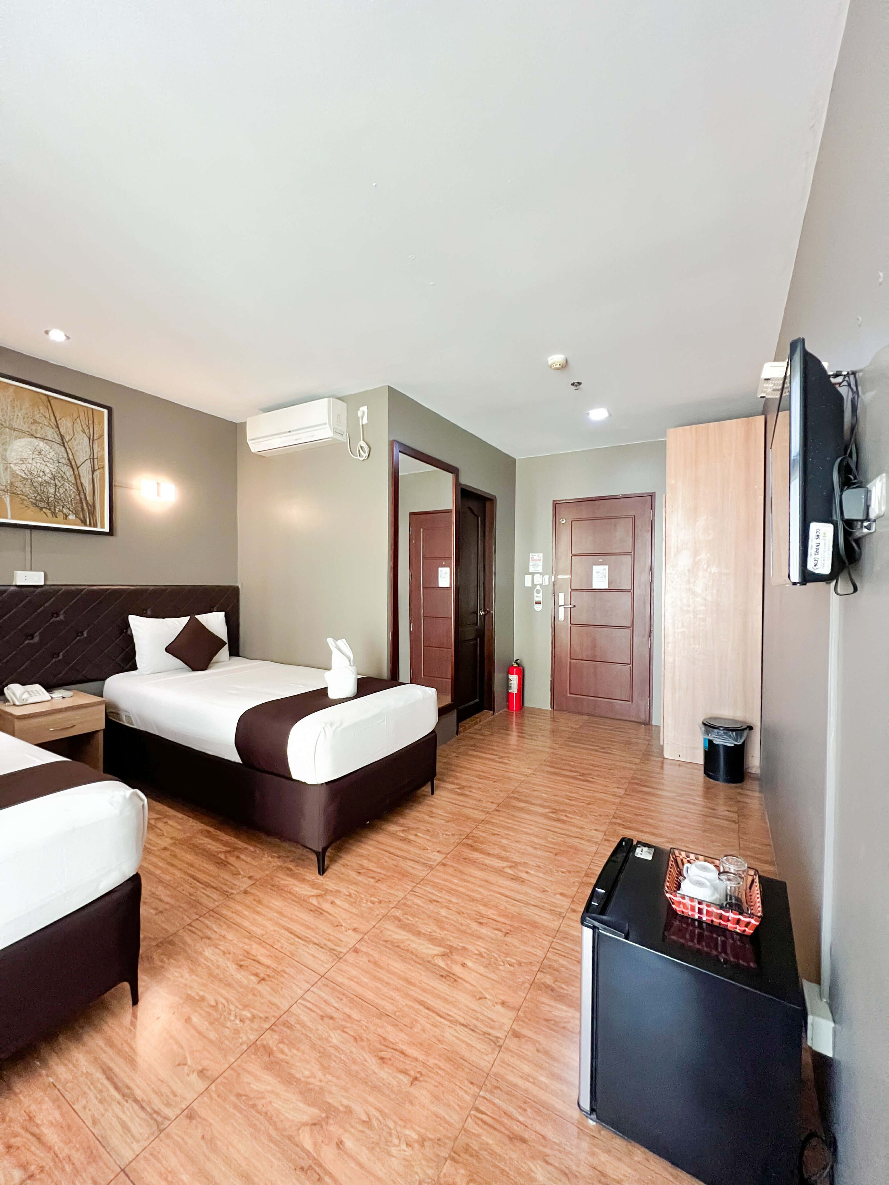 Twin Room | Free WiFi, bed sheets