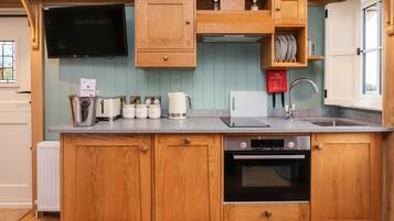 Fridge, dishwasher, electric kettle, toaster