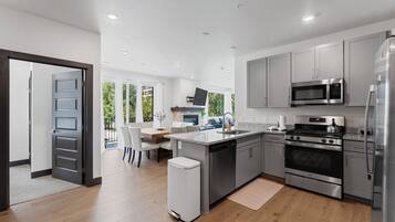 Apartment (3 Bedrooms) | Property amenity