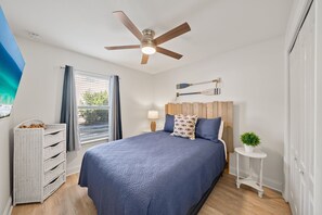 4 bedrooms, desk, iron/ironing board, travel cot