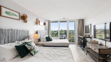 Iron/ironing board, free WiFi, bed sheets