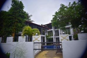 Exterior - Shiromi Hotel Katunayaka (Seeduwa - Katunayake)
