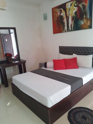 Deluxe Room | Individually decorated, individually furnished, desk, free WiFi - Shiromi Hotel Katunayaka (Seeduwa - Katunayake)
