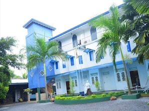 Front of property - Shiromi Hotel Katunayaka (Seeduwa - Katunayake)