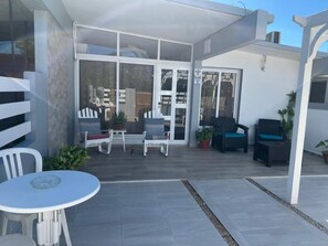 Deluxe Apartment | Terrace/patio