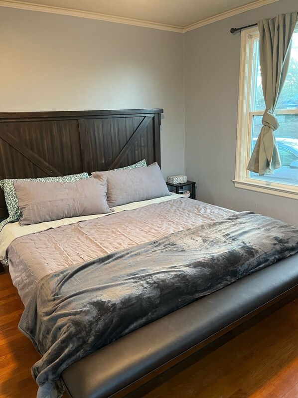 1 bedroom, iron/ironing board, WiFi, bed sheets