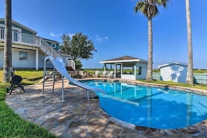 Außenpool (je nach Saison geöffnet)