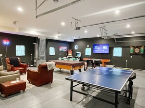 Games room - Eagle's Nest Guest House III - Less than 2 miles from SV - 16 beds! (Nekoosa)