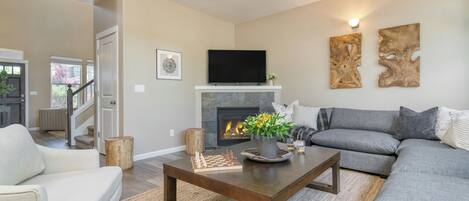 Rumah (4 Bedrooms) | Bagian depan properti