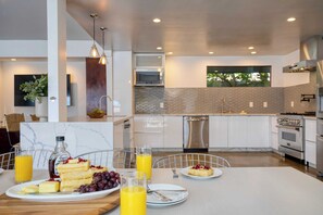 House (Multiple Bedrooms) | Interior - Quinta Green by Avantstay Modern Home w/ Pool, Spa & Golf Course! (La Quinta)