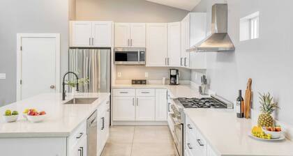 Ezra by Avantstay Modern South Scottsdale Escape