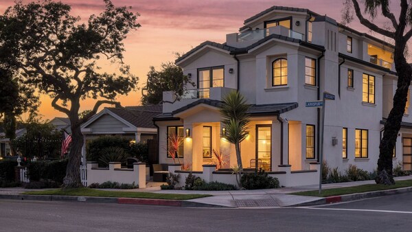 Sea Crown By Avantstay 5mins From The Beach W/ Multiple Terraces! Permit#slp13639 - Laguna Beach, CA