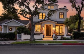 House (4 Bedrooms) | Interior - Sea Crown by Avantstay 5mins From the Beach w/ Multiple Terraces! Permit#slp13639 (Newport Beach)