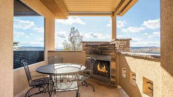Condo, Multiple Beds, Balcony, Mountain View (Above It All) | Outdoor dining