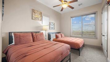 Condo, Multiple Beds, Balcony, Mountain View (Above It All) | 3 bedrooms, individually decorated, individually furnished, free WiFi
