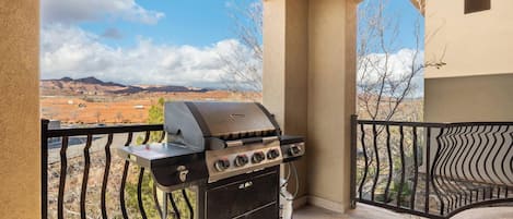 Condo, Multiple Beds, Balcony, Mountain View (Above It All) | Property grounds