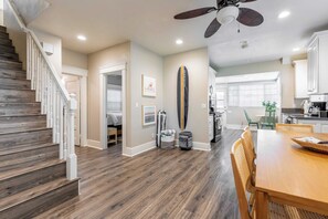 House (4 Bedrooms) | Interior - Sea Sight by Avantstay Walk to Newport Beach (Newport Beach)