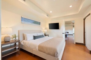 8 bedrooms, iron/ironing board - Starlight Estate by Avantstay 26 People! Architectual Mansion w/ Pool, Tennis Court, Game Room (Indio)