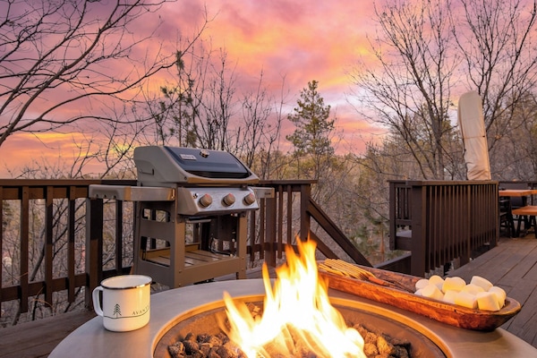 House (3 Bedrooms) | Depan hartanah