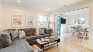 Casa (2 Bedrooms) | Interior