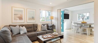 Velvet Sand II by Avantstay Steps to Newport Beach