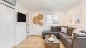 Casa (2 Bedrooms) | Interior