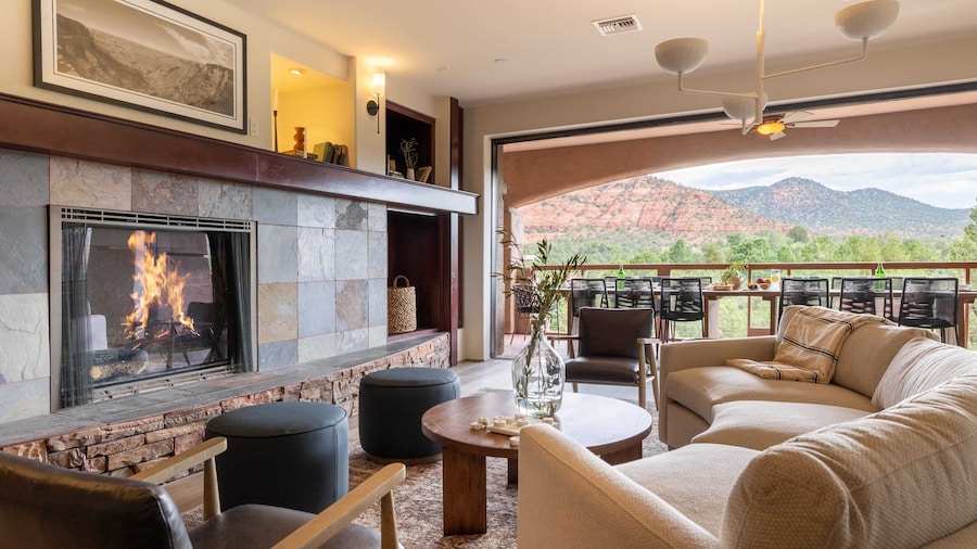 Pyramid by Avantstay Luxe Sedona Mansion w/ Views, 7mins to Downtown
