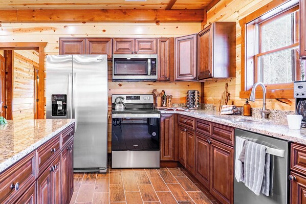 House (Multiple Bedrooms) | Private kitchen | Fridge, oven, stovetop, cookware/dishes/utensils
