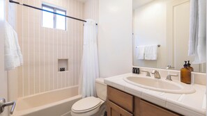Bathroom - Scottsdale Desert Oasis w/ Pool, Putting Green & Outdoor Lounge Sandflower by Avantstay (Phoenix)