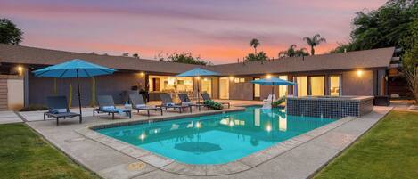 Fachada de la propiedad