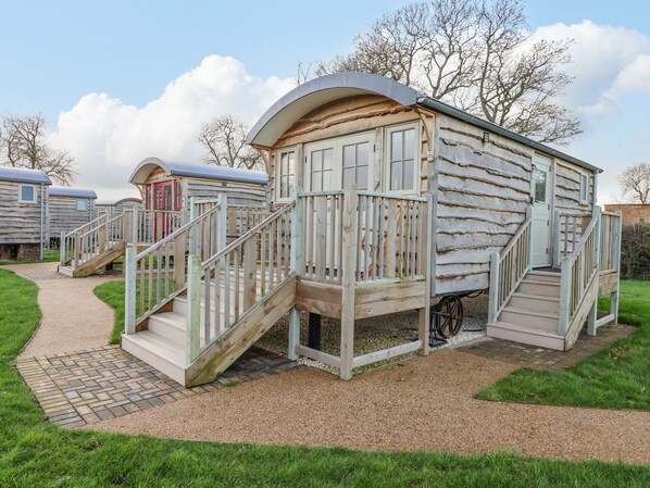 Exterior - Folklore (York)