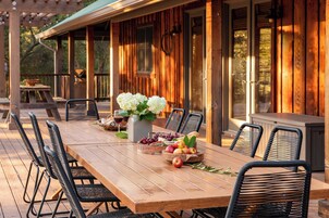 House (6 Bedrooms) | Interior