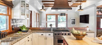 Dolcetto by Avantstay Wine Country Mansion, Minutes From Vineyards