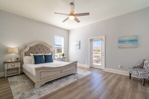 House (Multiple Bedrooms) | 7 bedrooms, bed sheets - Tidepool by Avantstay 2min Walk to Miramar Beach! (Miramar Beach)