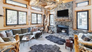 House (4 Bedrooms) | Interior - Base Camp by Avantstay Magical Cabin w/ Sauna, Hot Tub & Close to Snow & Golf (Bend)