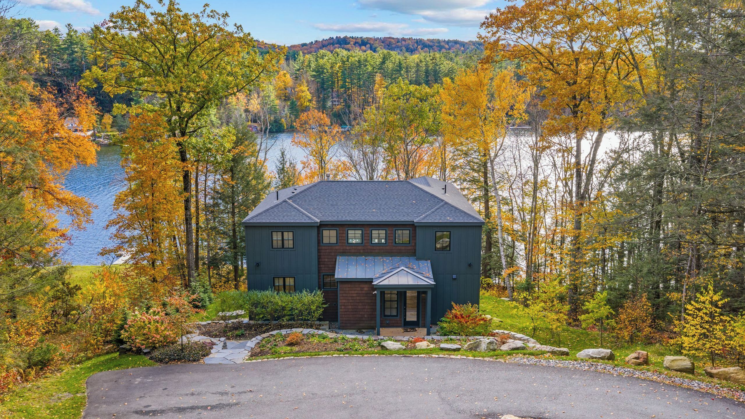 House (4 Bedrooms) | Front of property