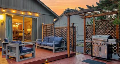 Hot Tub, Air Hockey, Foosball, Deck Lounge Near Sunriver & Mt. Bachelor Skiing