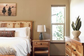 House (4 Bedrooms) | Interior - Hot Tub, Air Hockey, Foosball, Deck Lounge Near Sunriver & Mt. Bachelor Skiing (Bend)