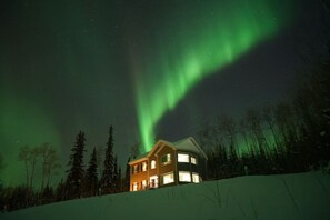 Exterior - Luxury Hideaway/Stunning Vista View and Aurora (Fairbanks)