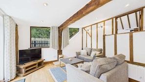 TV, offices - The Cote, Little Upton Farm (Ashey)